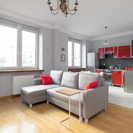 Metro Racławicka Red Apartment Warszawa Zewnętrze zdjęcie