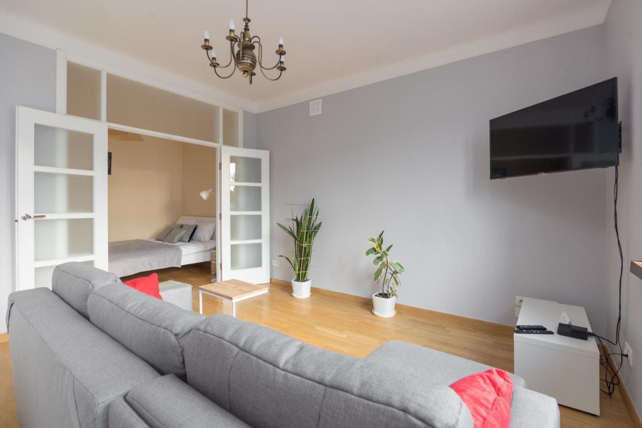Metro Racławicka Red Apartment Warszawa Zewnętrze zdjęcie