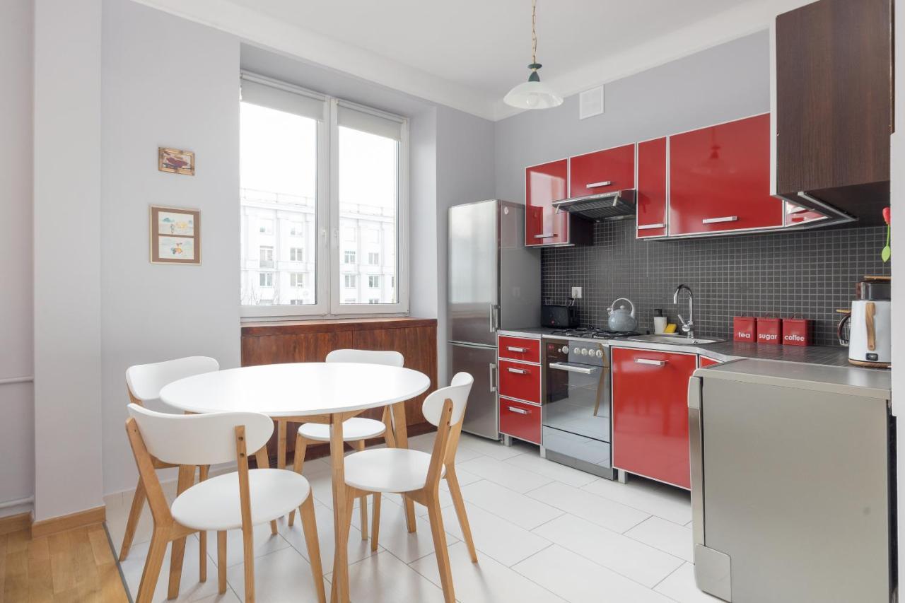 Metro Racławicka Red Apartment Warszawa Zewnętrze zdjęcie