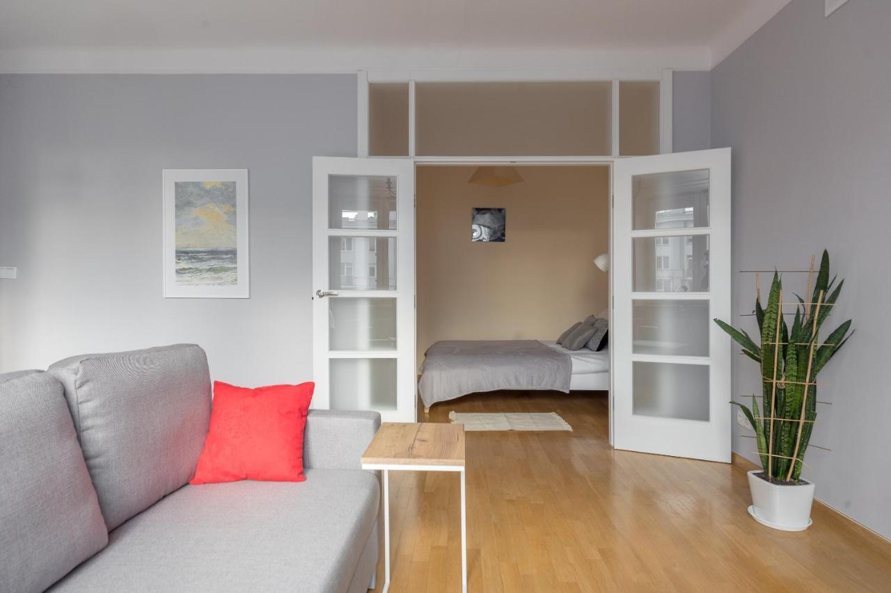 Metro Racławicka Red Apartment Warszawa Zewnętrze zdjęcie